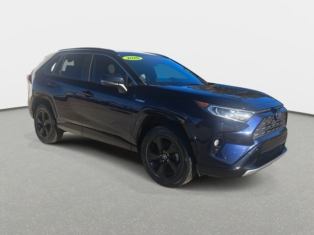 2020 Toyota RAV4 Hybrid XSE photo 3