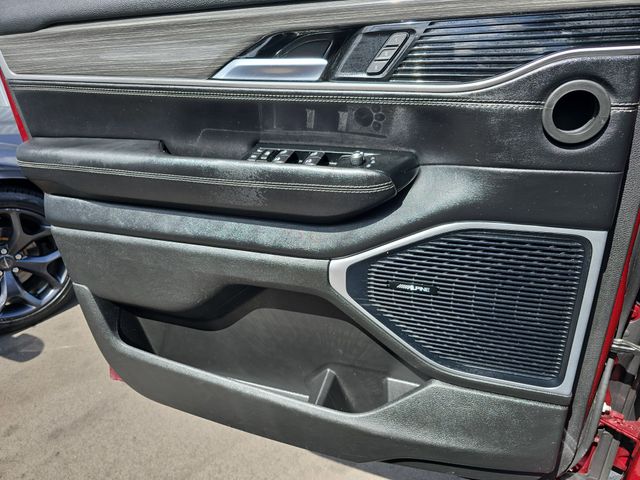 2022 Jeep Wagoneer Series II - Photo 11