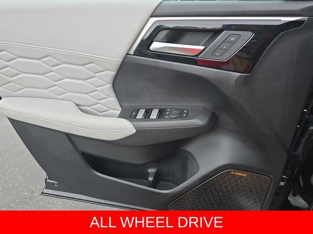 2025 Mitsubishi Outlander SEL Platinum Edition - Photo 31