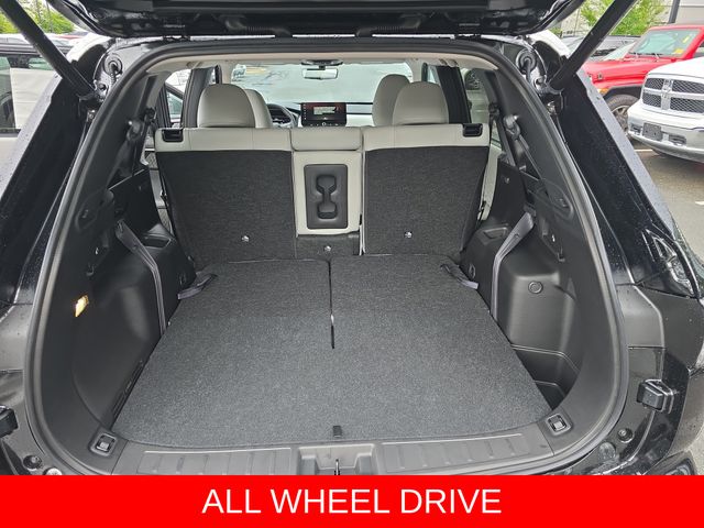 2025 Mitsubishi Outlander SEL Platinum Edition - Photo 14