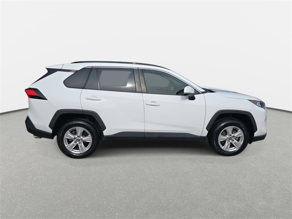 Used 2021 Toyota RAV4 XLE SUV