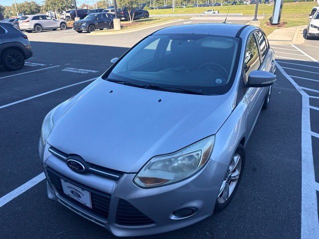 Used 2014 Ford Focus SE Hatchback