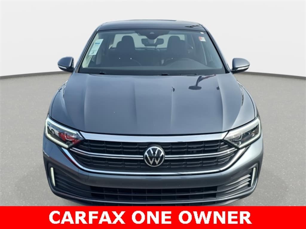 Used 2022 Volkswagen Jetta 1.5T SEL Sedan