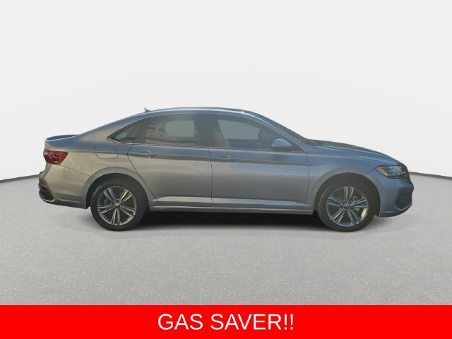 Used 2024 Volkswagen Jetta 1.5T SE Sedan