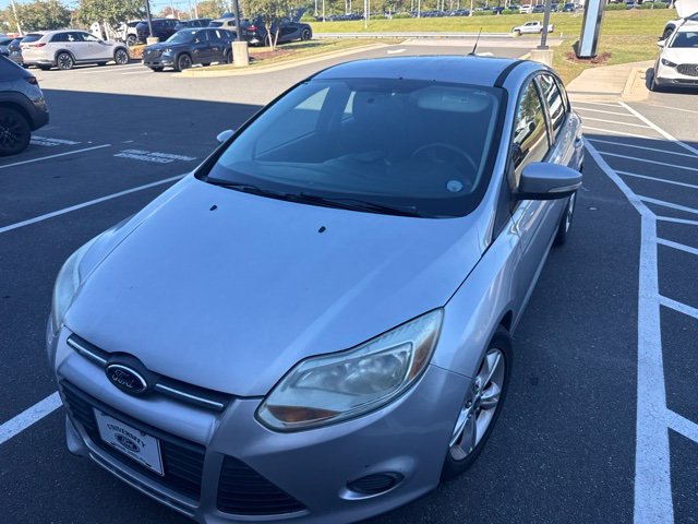 Used 2014 Ford Focus SE Hatchback