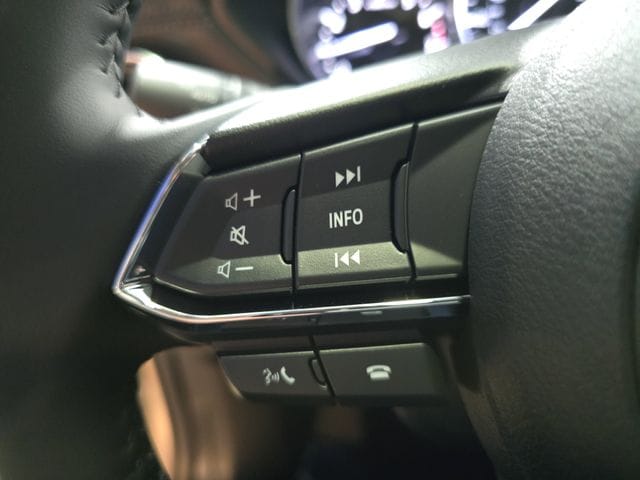 2025 Mazda CX-5 S Preferred package - Photo 18