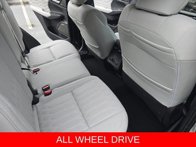 2025 Mitsubishi Outlander SEL Platinum Edition - Photo 11