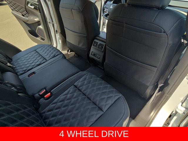 2025 Mitsubishi Outlander Plug-in Hybrid SEL - Photo 12