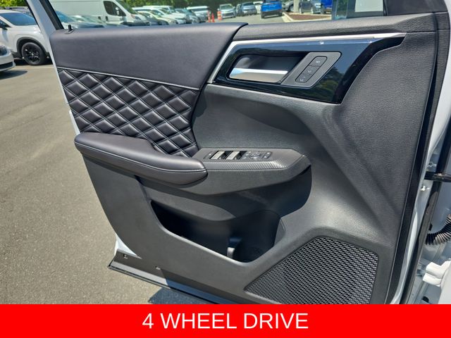 2025 Mitsubishi Outlander Plug-in Hybrid SEL - Photo 28