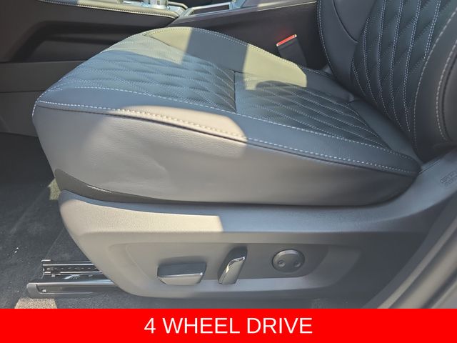 2025 Mitsubishi Outlander Plug-in Hybrid SEL - Photo 30