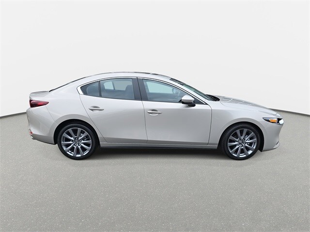 2025 Mazda Mazda3 2.5 s Preferred photo 4