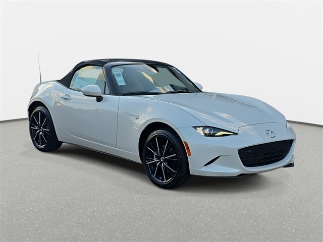 2025 Mazda MX-5 Miata Miata Grand Touring photo 3