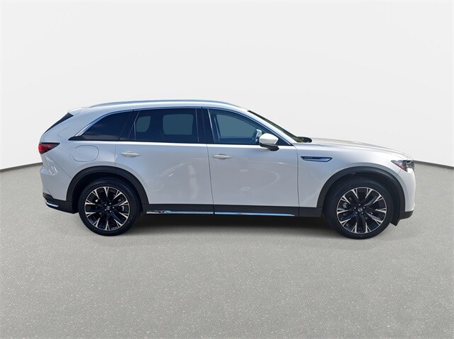 2024 Mazda CX-90 Plug-in Hybrid Premium photo 4