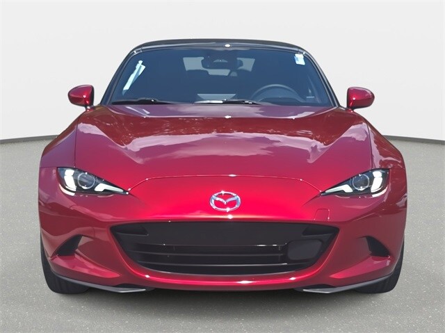 2025 Mazda MX-5 Miata Miata Grand Touring photo 2