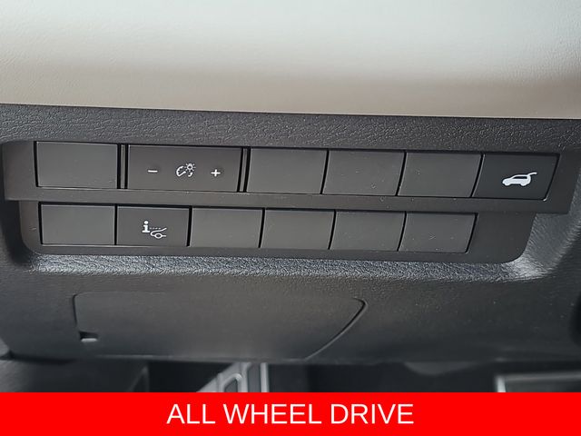 2025 Mitsubishi Outlander SEL Platinum Edition - Photo 30