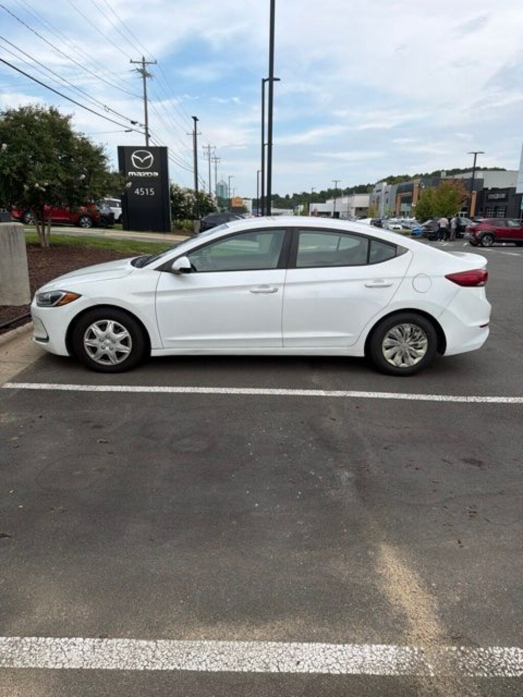 Used 2017 Hyundai Elantra SE Sedan
