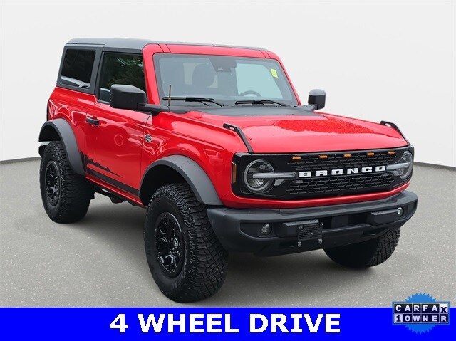 2022 Ford Bronco Outer Banks photo 3