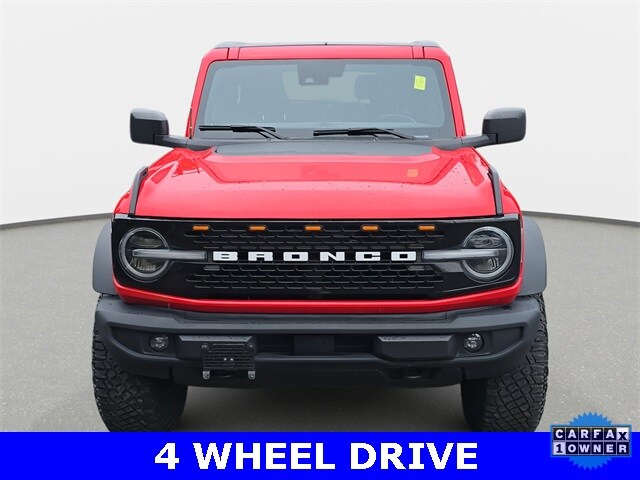 2022 Ford Bronco Outer Banks photo 2