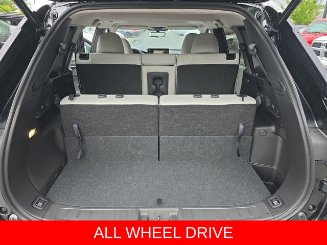 2025 Mitsubishi Outlander SEL Platinum Edition - Photo 13