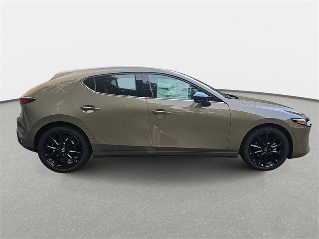 2025 Mazda Mazda3 Hatchback 2.5 Carbon Turbo photo 4