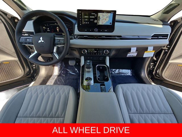 2025 Mitsubishi Outlander SEL Platinum Edition - Photo 9