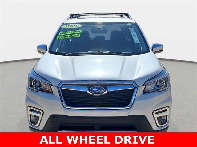 2020 Subaru Forester Touring photo 2
