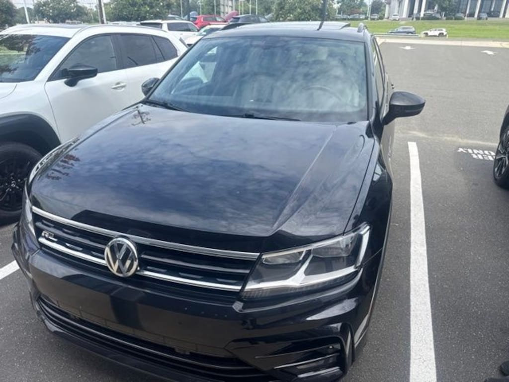 Used 2021 Volkswagen Tiguan 2.0T SE R-Line Black SUV