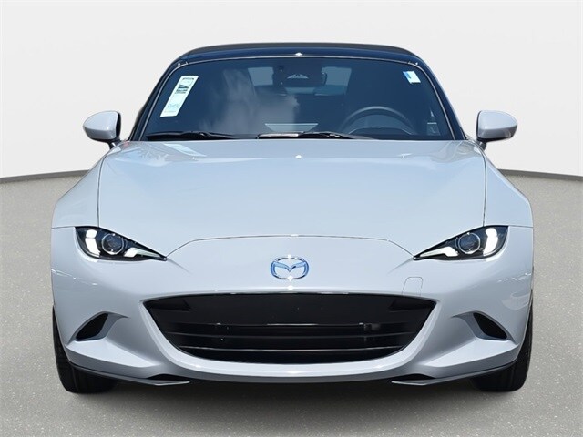 2025 Mazda MX-5 Miata Miata Grand Touring photo 2
