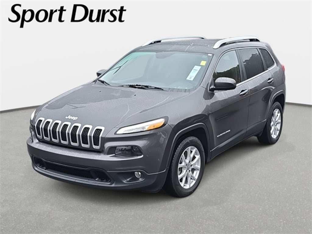 Used 2017 Jeep Cherokee Latitude FWD SUV