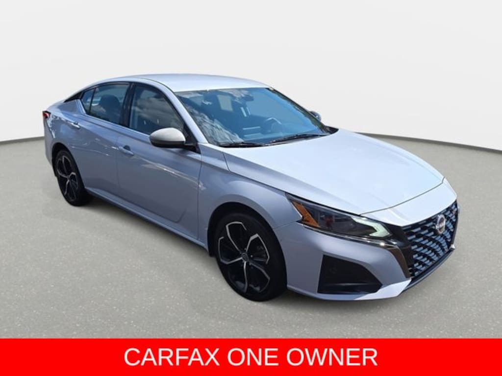 Used 2025 Nissan Altima 2.5 SR Sedan