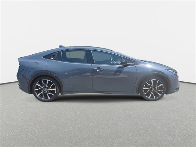 2024 Toyota Prius Prime XSE Premium photo 4