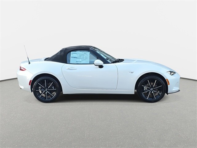 2025 Mazda MX-5 Miata Miata Grand Touring photo 4