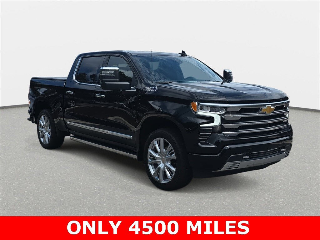 2024 Chevrolet Silverado 1500 High Country photo 3