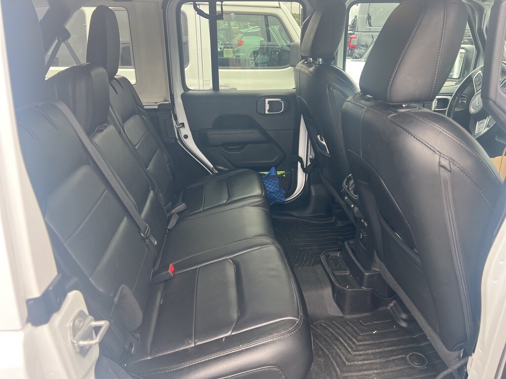 2021 Jeep Wrangler Unlimited Sahara Altitude photo 4