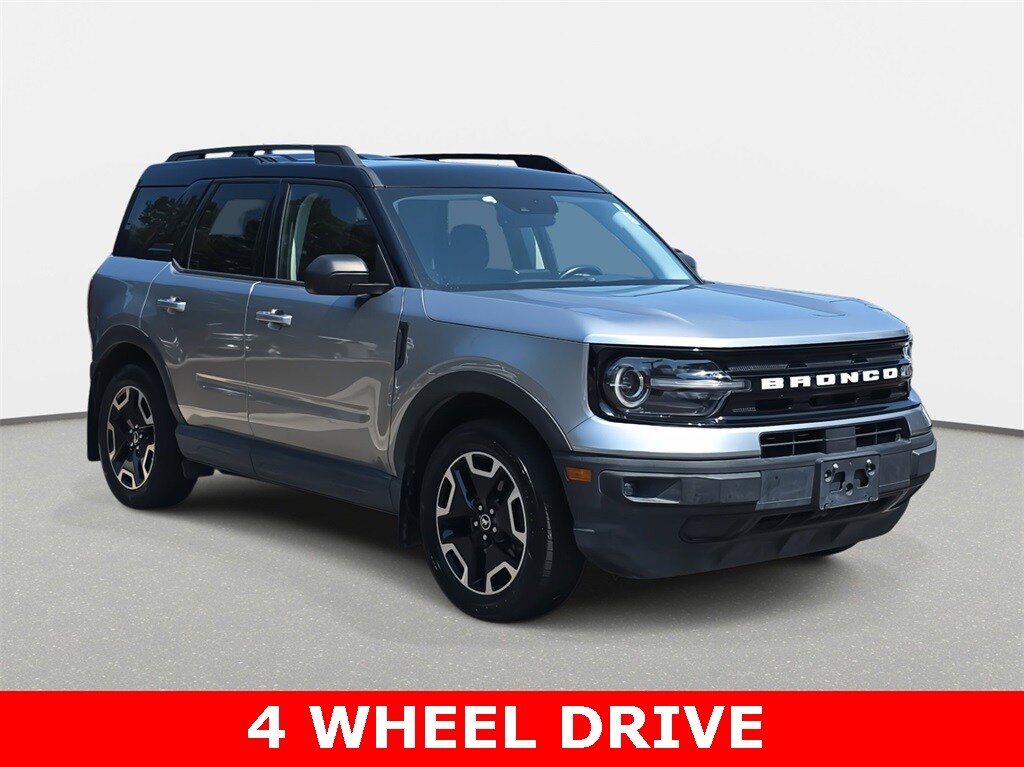 2021 Ford Bronco Sport Outer Banks photo 3