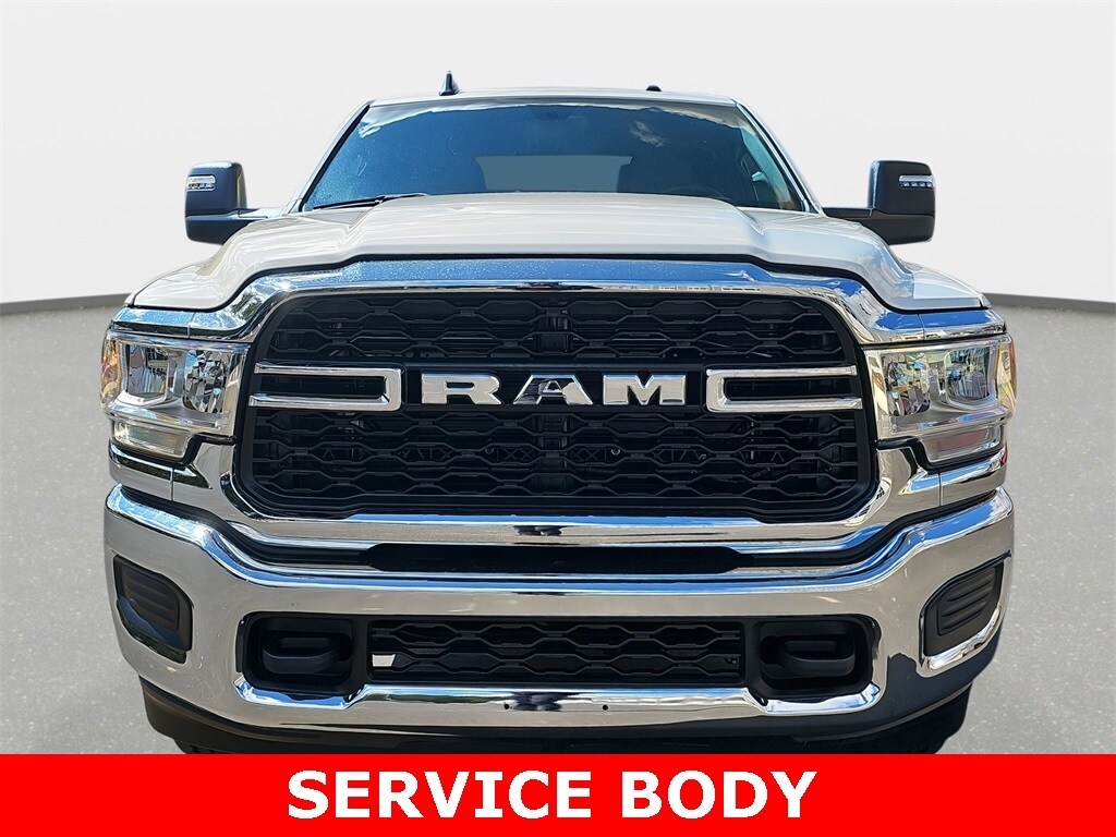 2024 Ram 2500 Tradesman photo 2