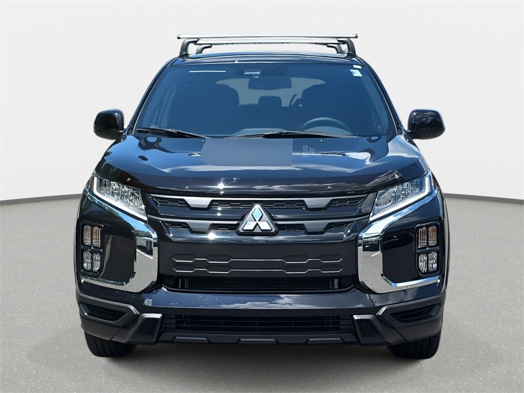 2025 Mitsubishi Outlander Sport SE photo 2