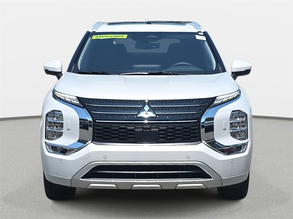 2025 Mitsubishi Outlander PHEV SEL photo 2