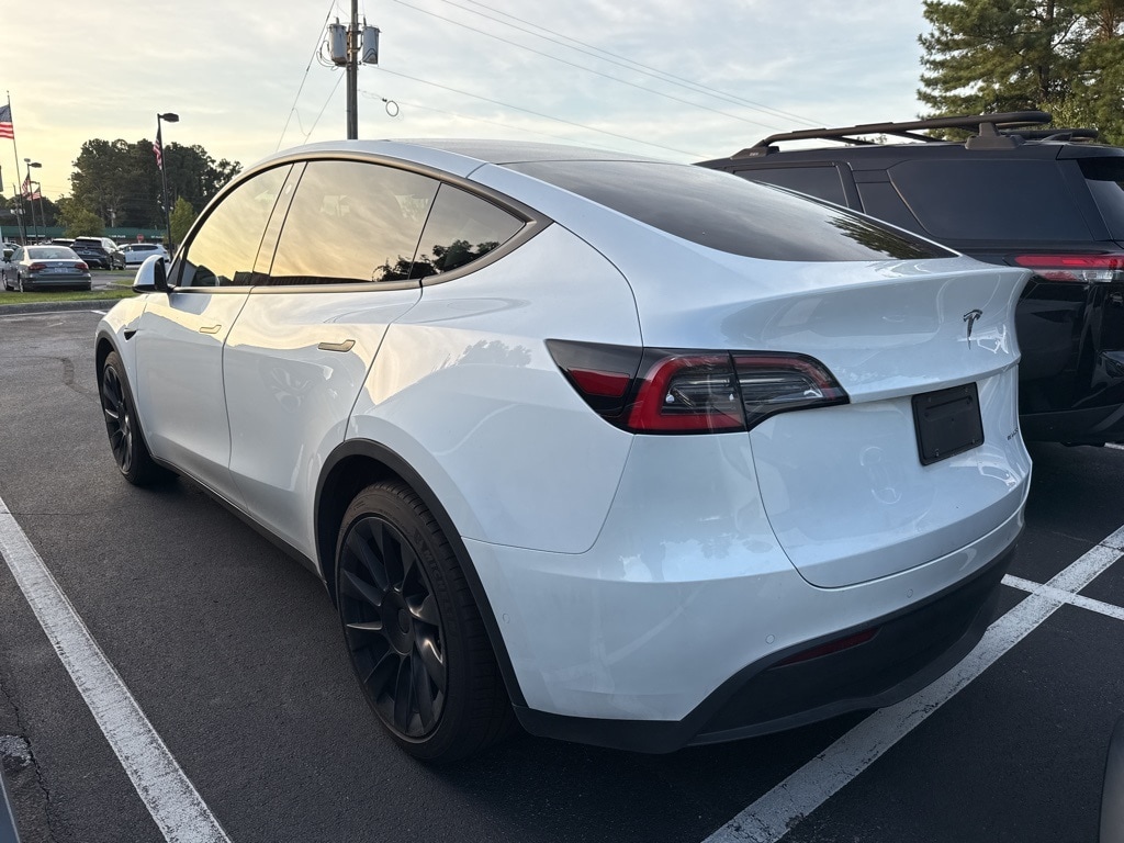 Used 2021 Tesla Model Y Long Range with VIN 5YJYGDEEXMF085205 for sale in Northfield, Minnesota