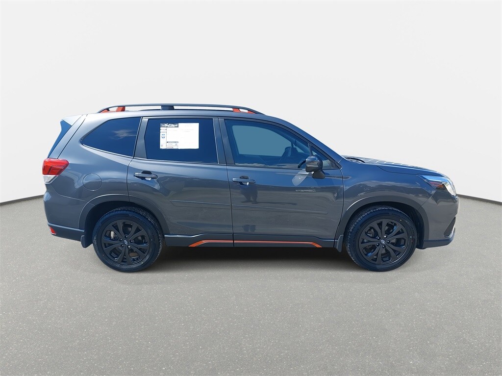 2023 Subaru Forester Sport photo 4
