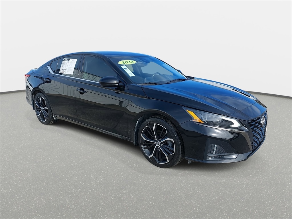 Used 2023 Nissan Altima 2.5 SR Sedan