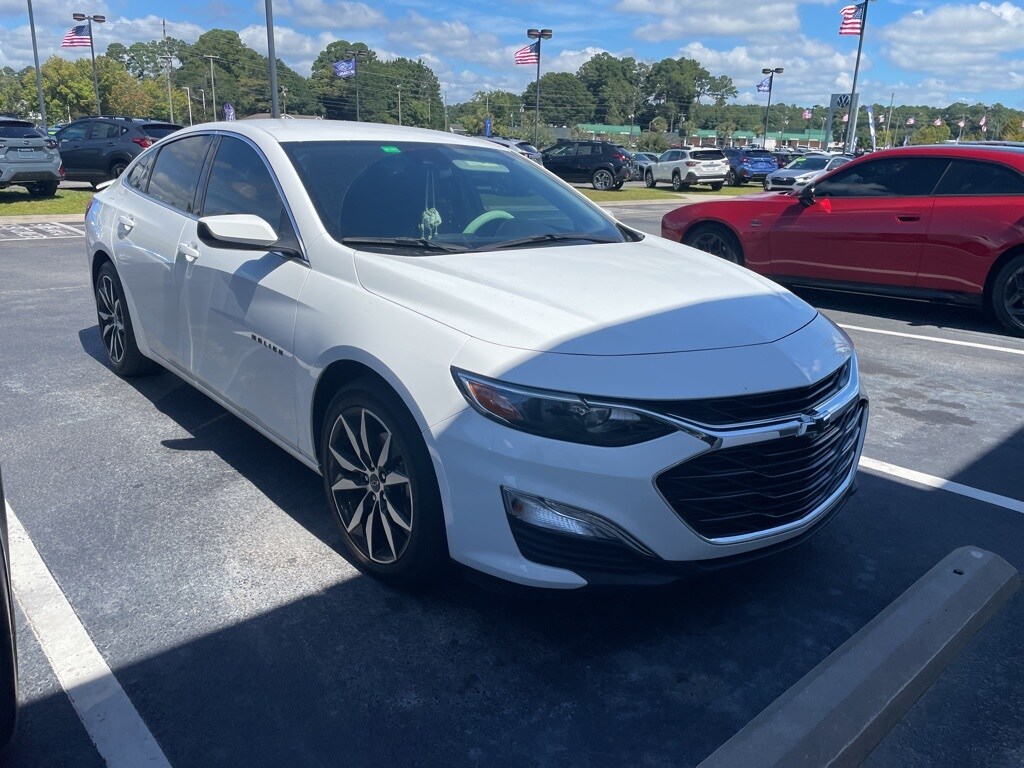 2023 Chevrolet Malibu RS photo 3