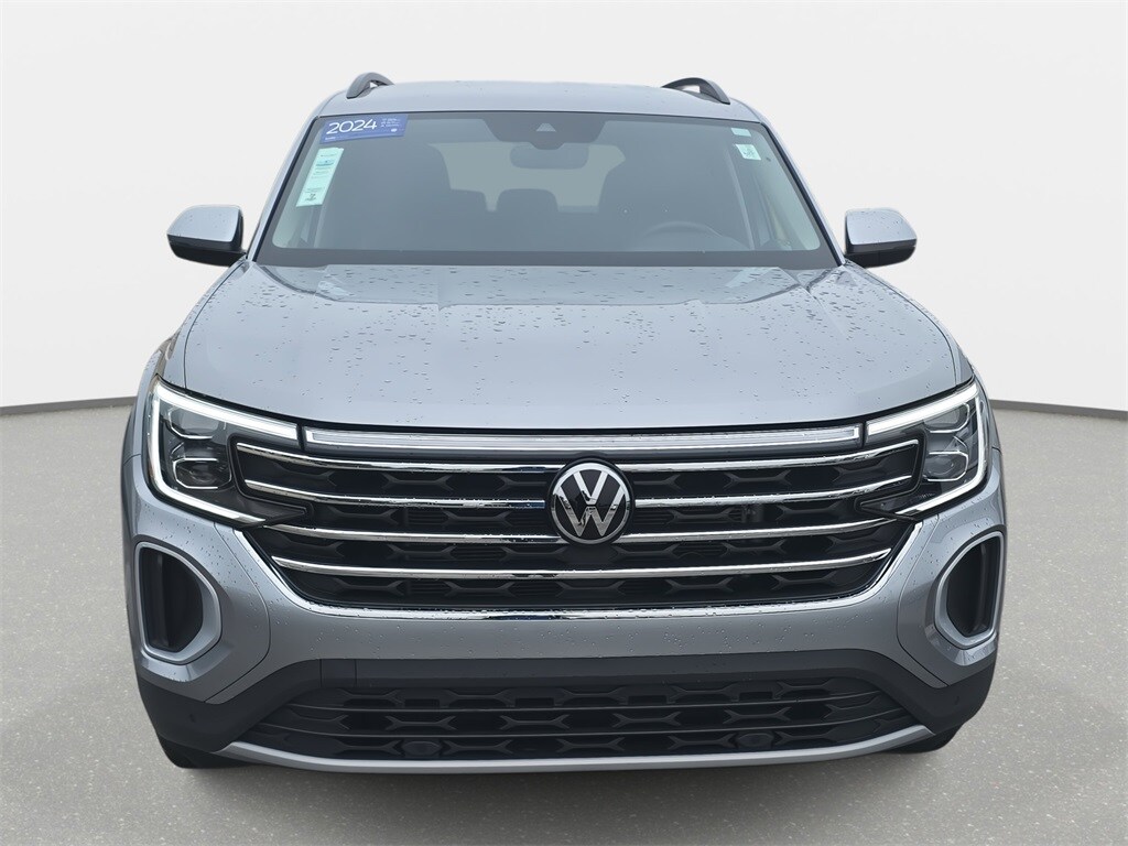 2024 Volkswagen Atlas SE Technology photo 2