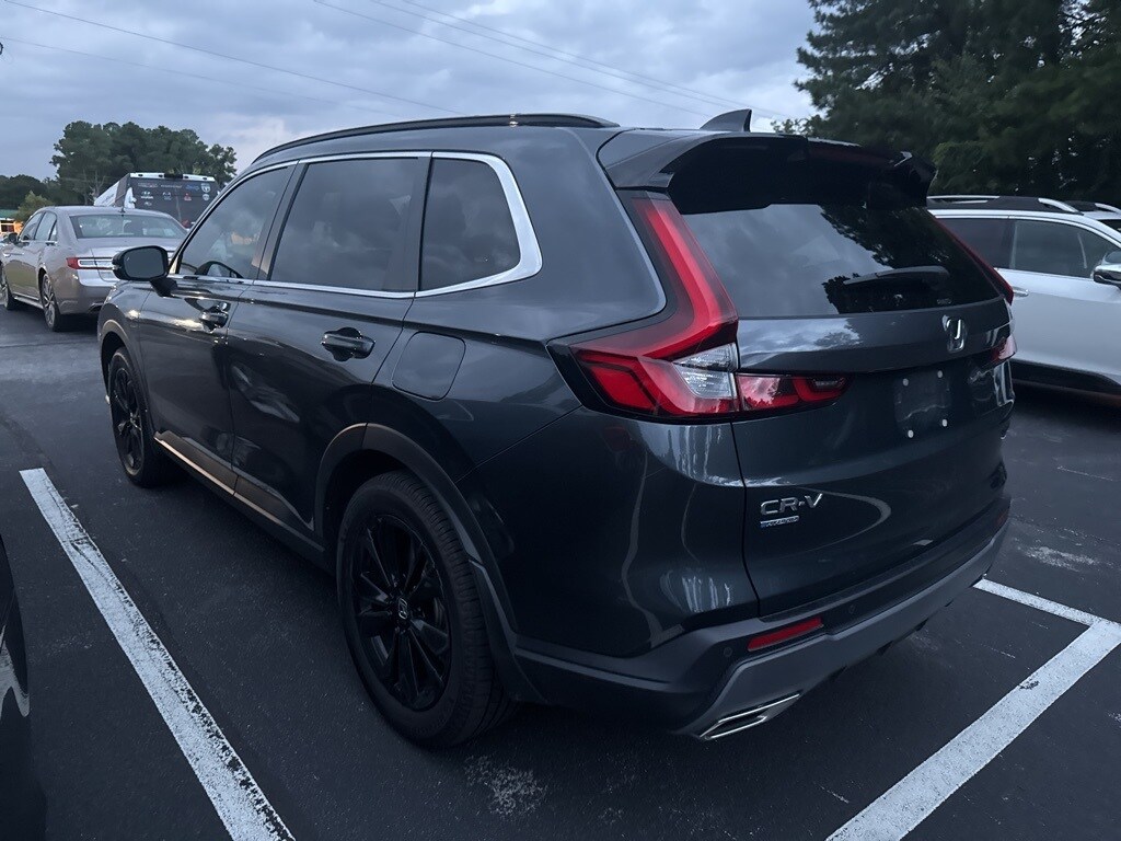 2023 Honda CR-V Hybrid Sport Touring photo 2