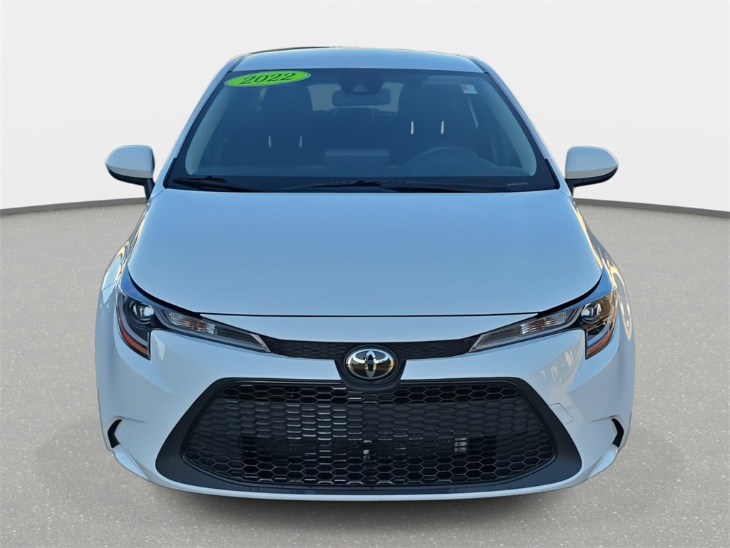 Used 2022 Toyota Corolla LE with VIN JTDEPMAE8N3014592 for sale in Northfield, Minnesota