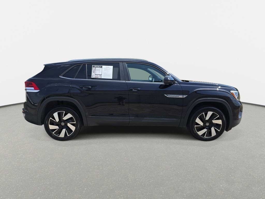 Used 2025 Volkswagen Atlas Cross Sport 2.0T SE w/Technology SUV
