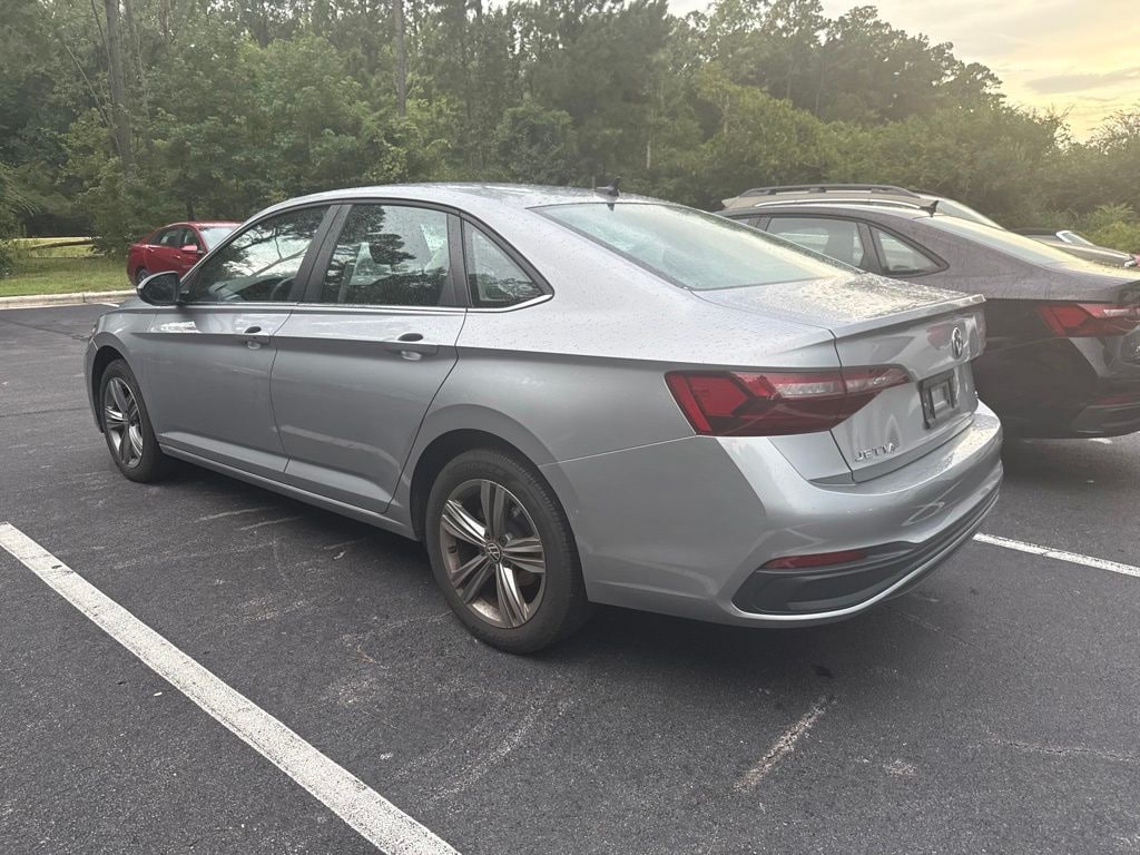 Certified 2024 Volkswagen Jetta 1.5T SE Sedan