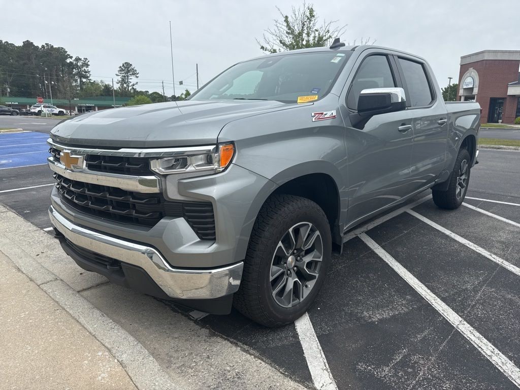 Used 2025 Chevrolet Silverado 1500 LT Truck