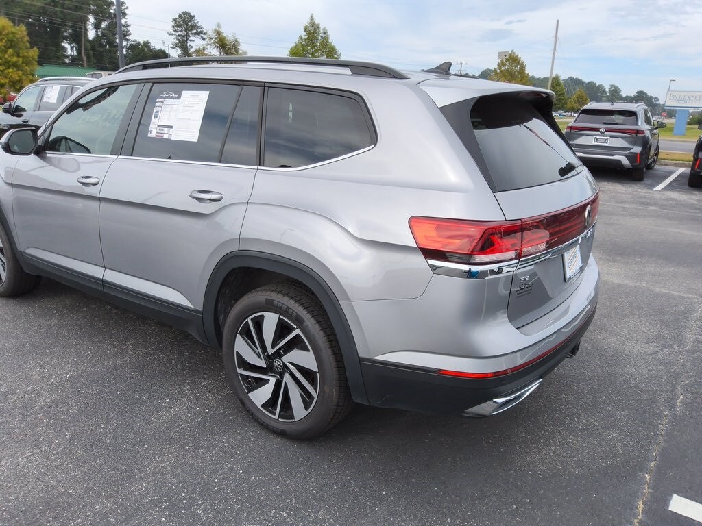 2024 Volkswagen Atlas SE Technology photo 3