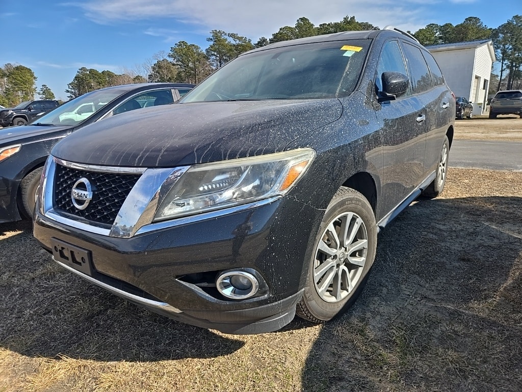 2016 Nissan Pathfinder SV